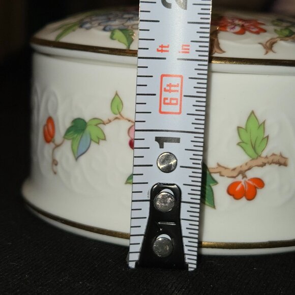 Crown Staffordshire Pagoda Fine Bone China Trinket Box Gold Trim Made In England - Picture 5 of 9